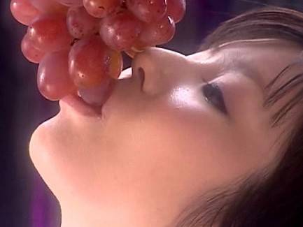 現役女子大生アイドルことりのオナニーのお手伝いしてあげるの画像