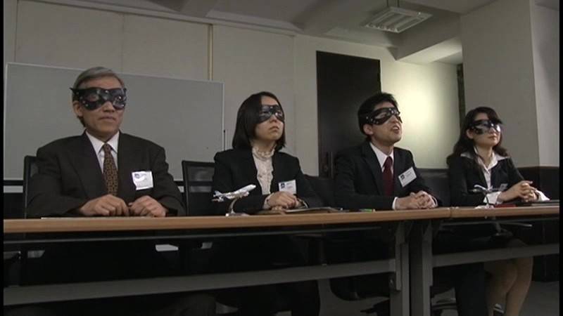 浣腸奴●社員 2 巨乳キャビンアテンダント 肛虐恥刑 小川みちるの画像