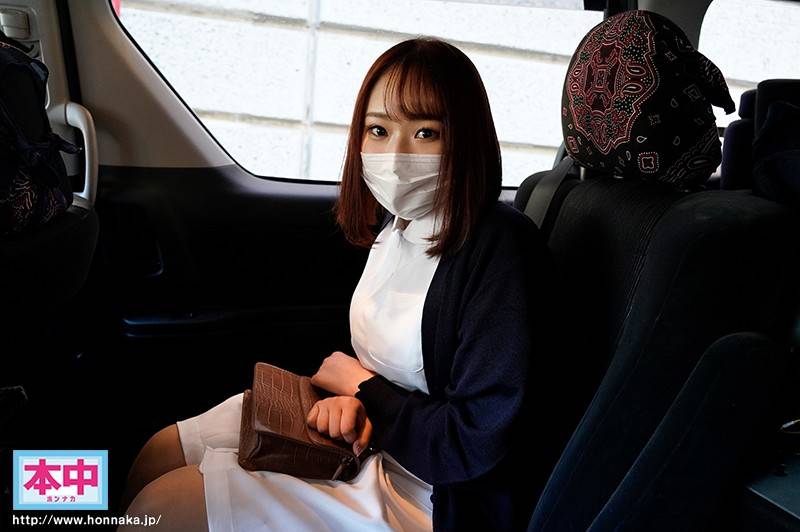 新人渋谷区にある歯医者さんで働く優しい笑顔のGカップマスク天使マスクを取って中出しAVデビュー！！ 五月好花の画像